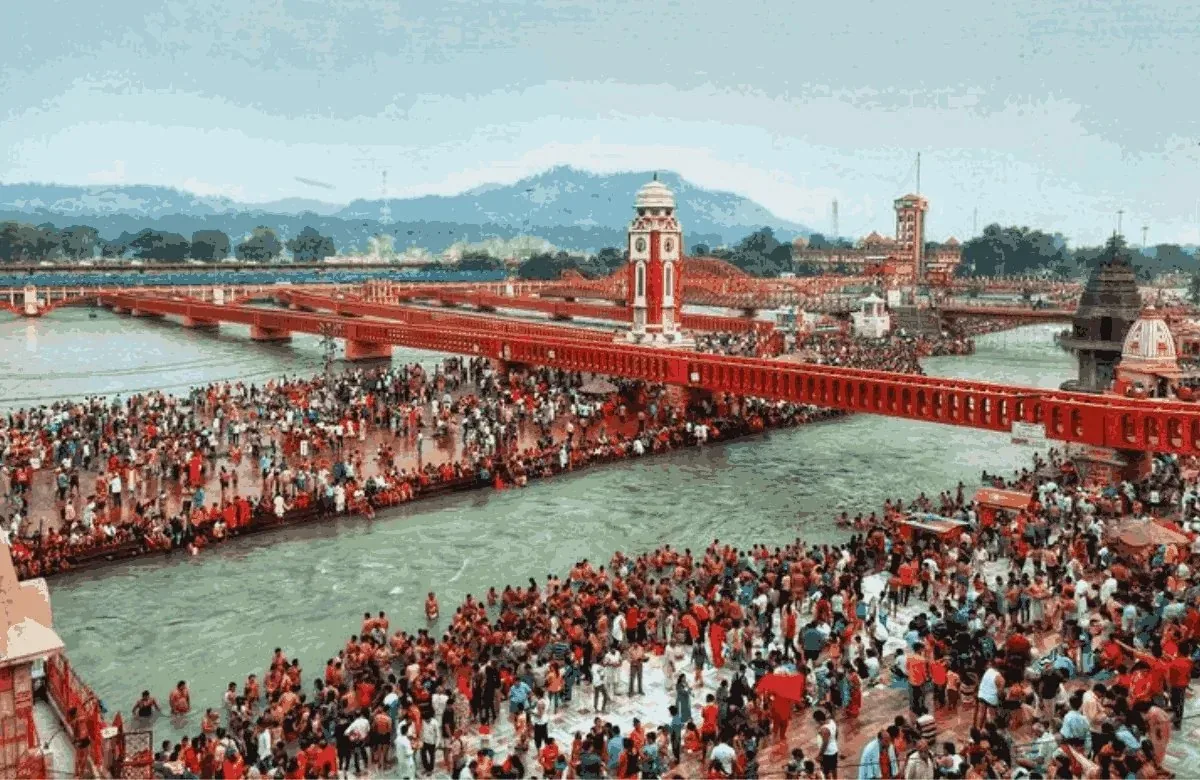 Structured ghats with pilgrims